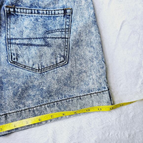 American Eagle Acid Wash High Rise Boho Festival Denim Mom Short Size 4 - Picture 11 of 11